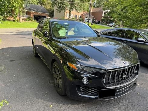 Used 2019 Maserati Levante AWD/4WD image 2