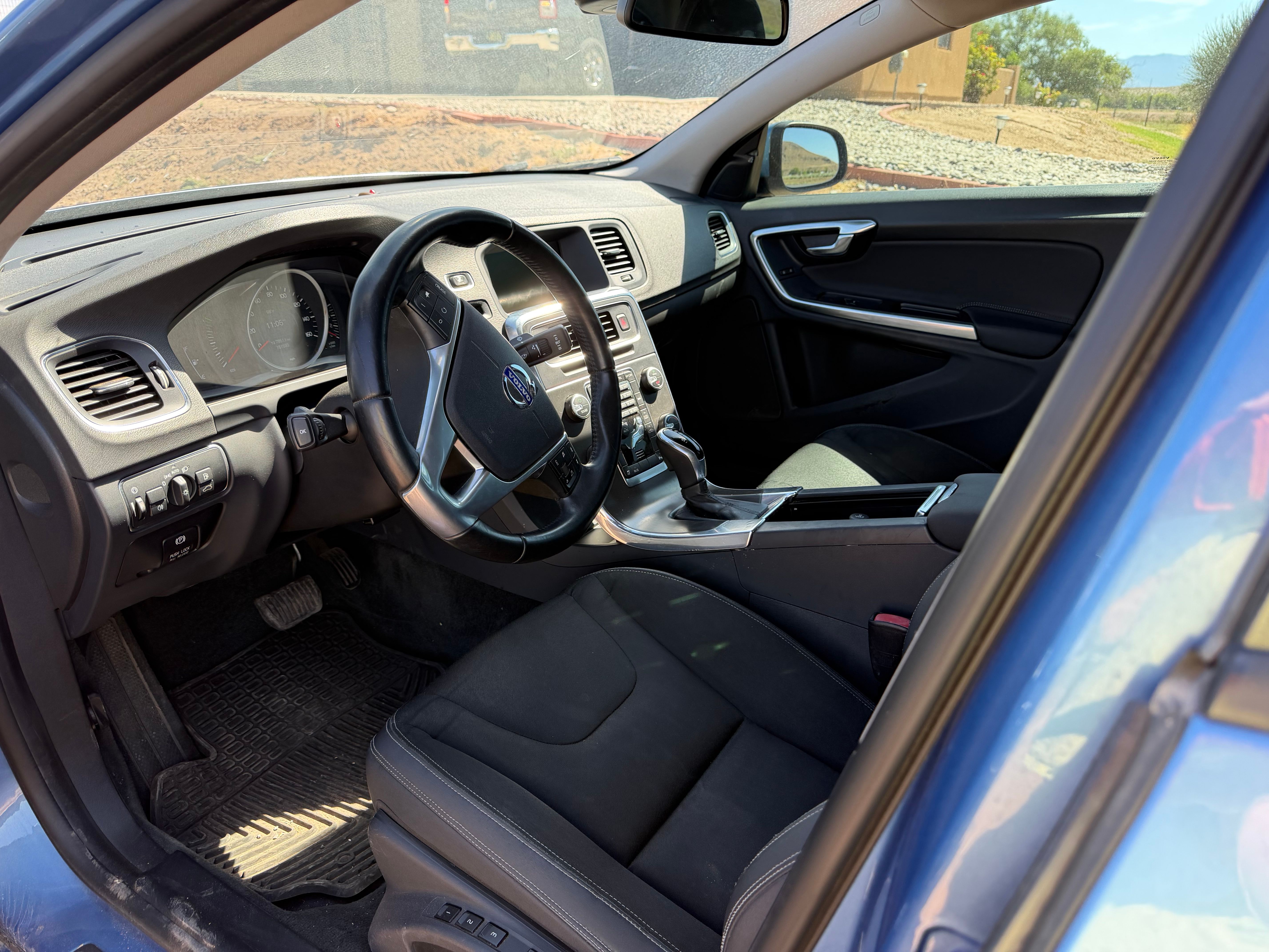 Used 2014 Volvo S60 T5 FWD image 4