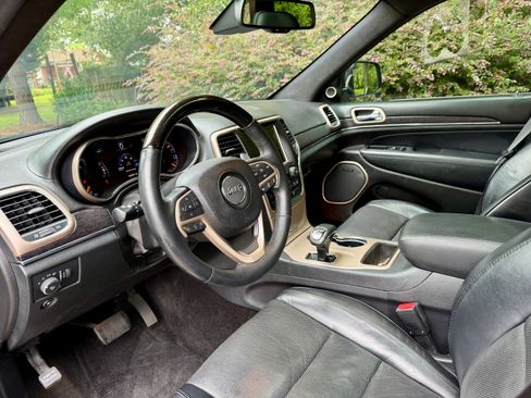Used 2015 Jeep Grand Cherokee Summit w/ Platinum Series Group RWD image 19
