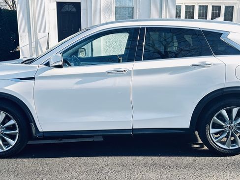 Used 2019 INFINITI QX50 Luxe w/ Cargo Package AWD/4WD image 1