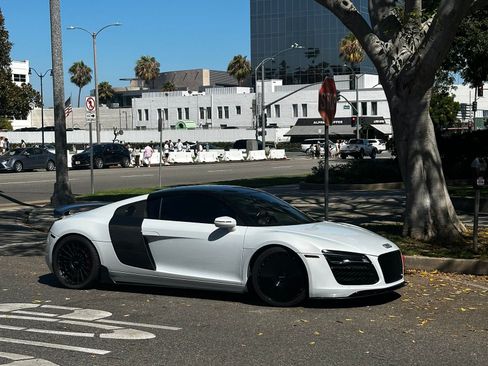 Used 2014 Audi R8 V8 image 5