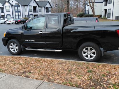 Used 2009 Nissan Titan SE w/ SE Popular Equipment Pkg