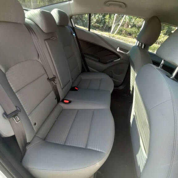Used 2017 Kia Forte LX w/ LX Popular Package FWD image 9