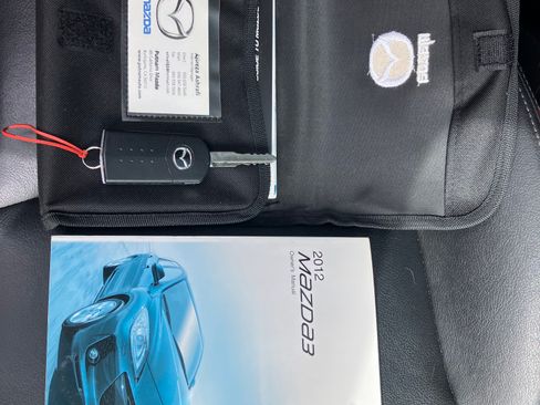 Used 2012 MAZDA MAZDA3 i Grand Touring w/ Tech Pkg FWD image 18