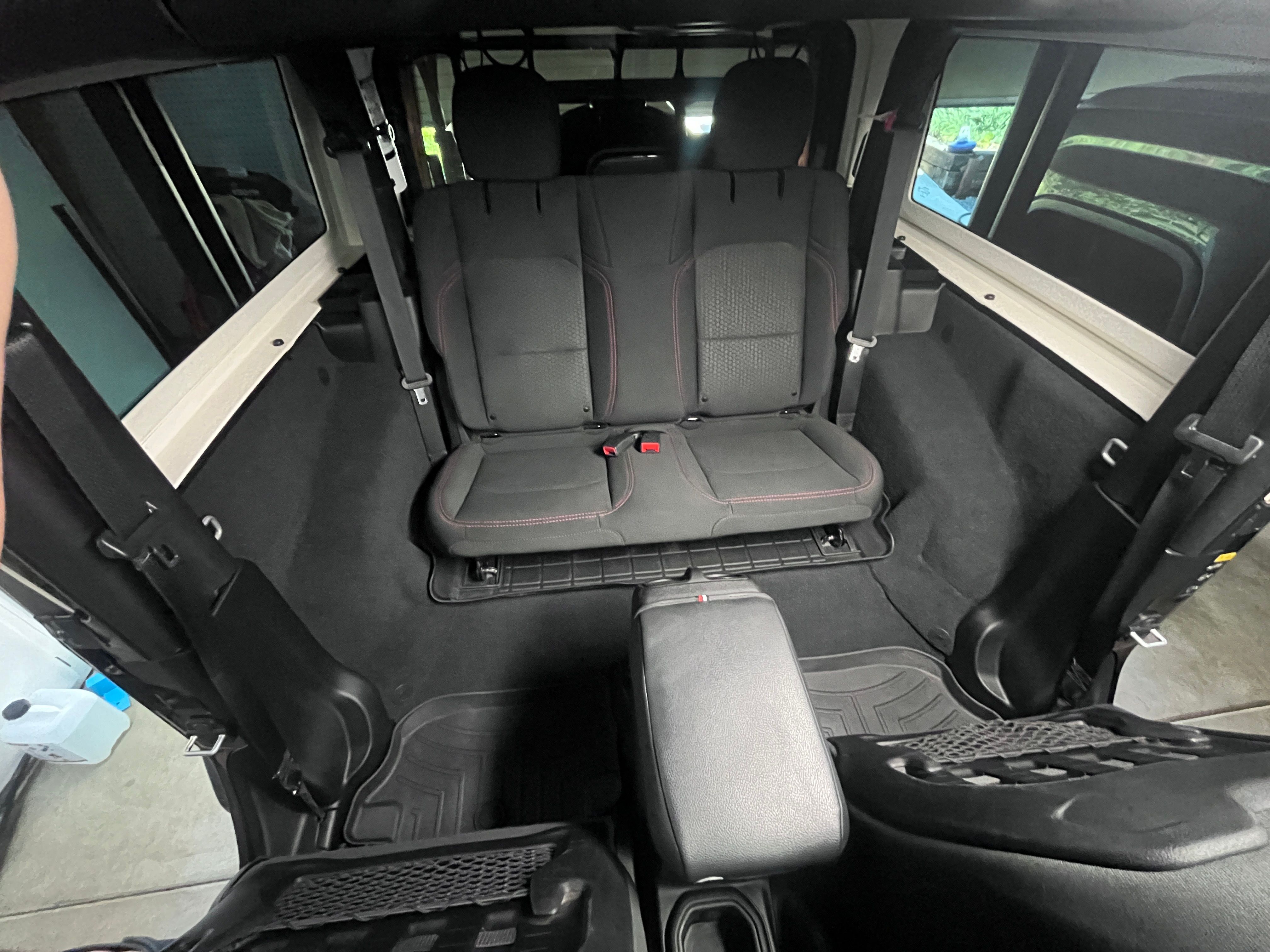 Used 2021 Jeep Wrangler Rubicon AWD/4WD image 13