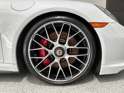 Used 2015 Porsche 911 4 Coupe image 14