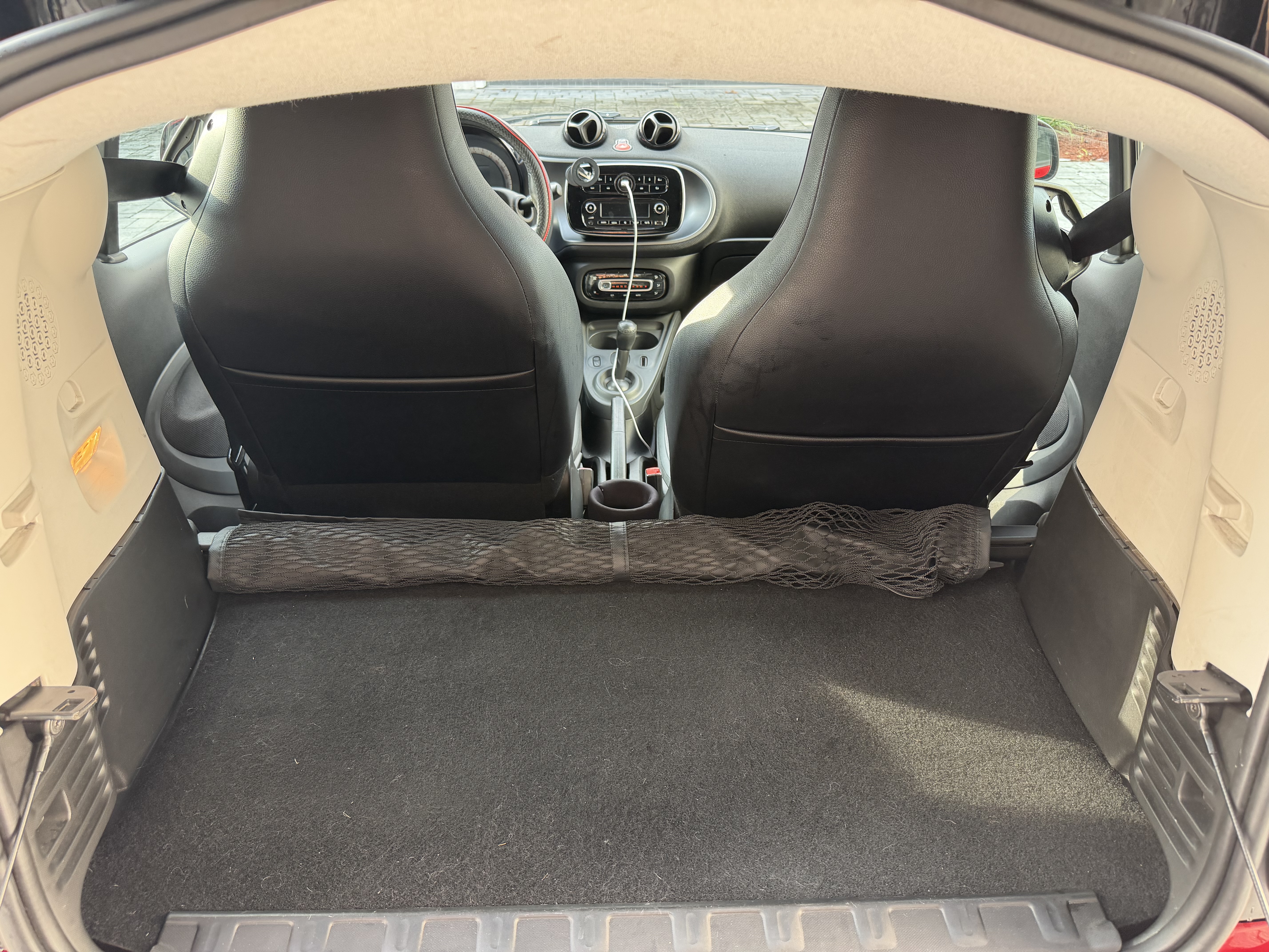 Used 2016 smart fortwo Prime RWD image 9