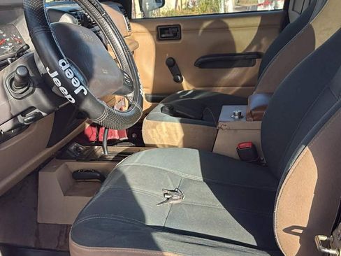 Used 2002 Jeep Wrangler Sahara image 15