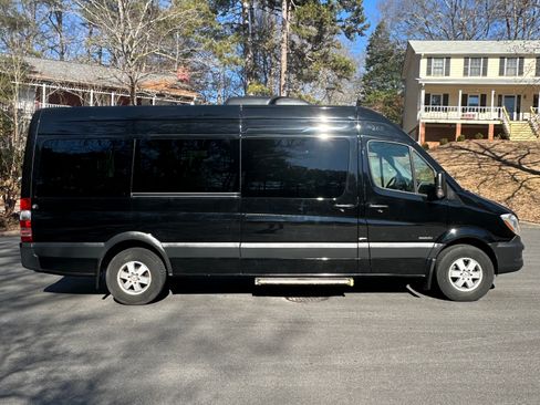 Used 2015 Mercedes-Benz Sprinter 2500 image 6