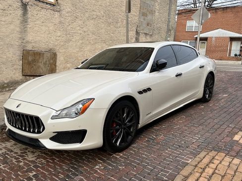 Used 2017 Maserati Quattroporte GTS GranSport image 1