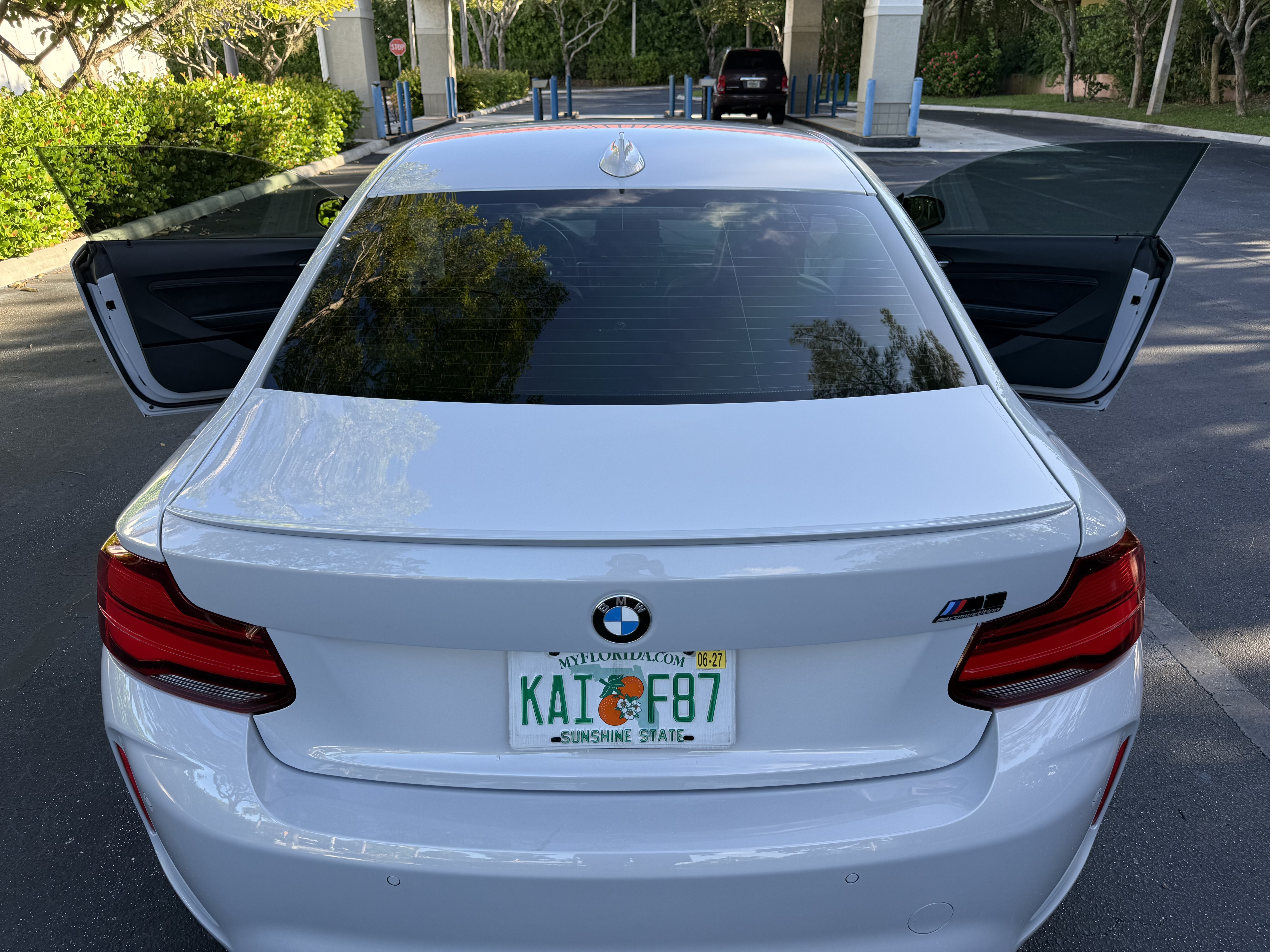 Used 2020 BMW M2 Competition w/ Executive Package RWD image 4