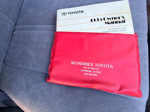 Used 1995 Toyota Camry LE image 9