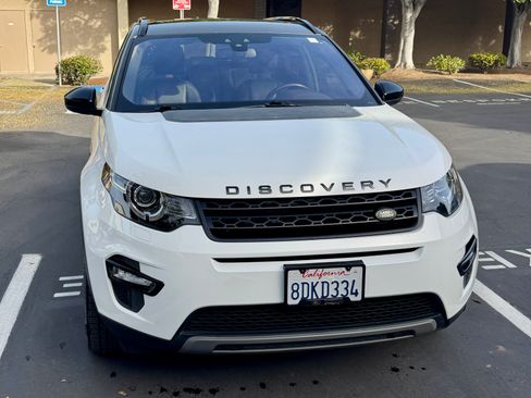 Used 2018 Land Rover Discovery Sport HSE image 4