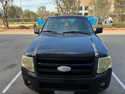 Used 2008 Ford Expedition EL Limited image 9
