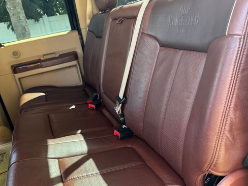 Used 2012 Ford F250 King Ranch w/ King Ranch w/Chrome Pkg image 9
