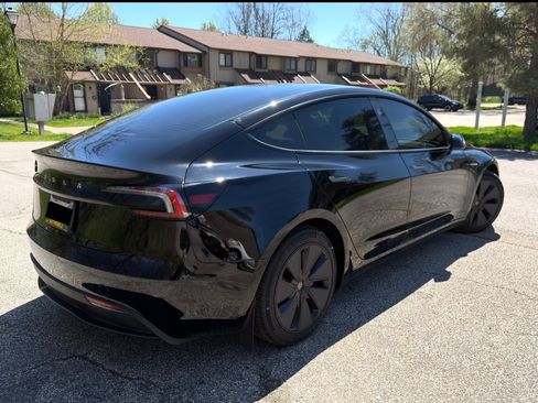 Used 2025 Tesla Model 3 Long Range image 9