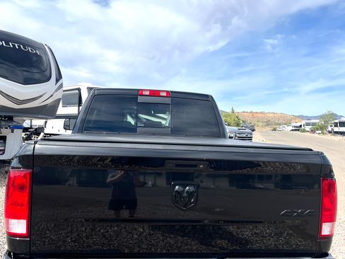 Used 2018 RAM 2500 Lone Star w/ Sport Appearance Group image 2