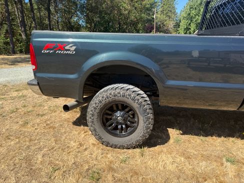 Used 2005 Ford F350 Lariat AWD/4WD image 5