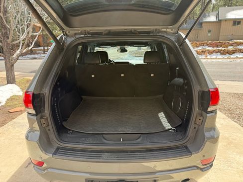 Used 2020 Jeep Grand Cherokee Altitude image 9