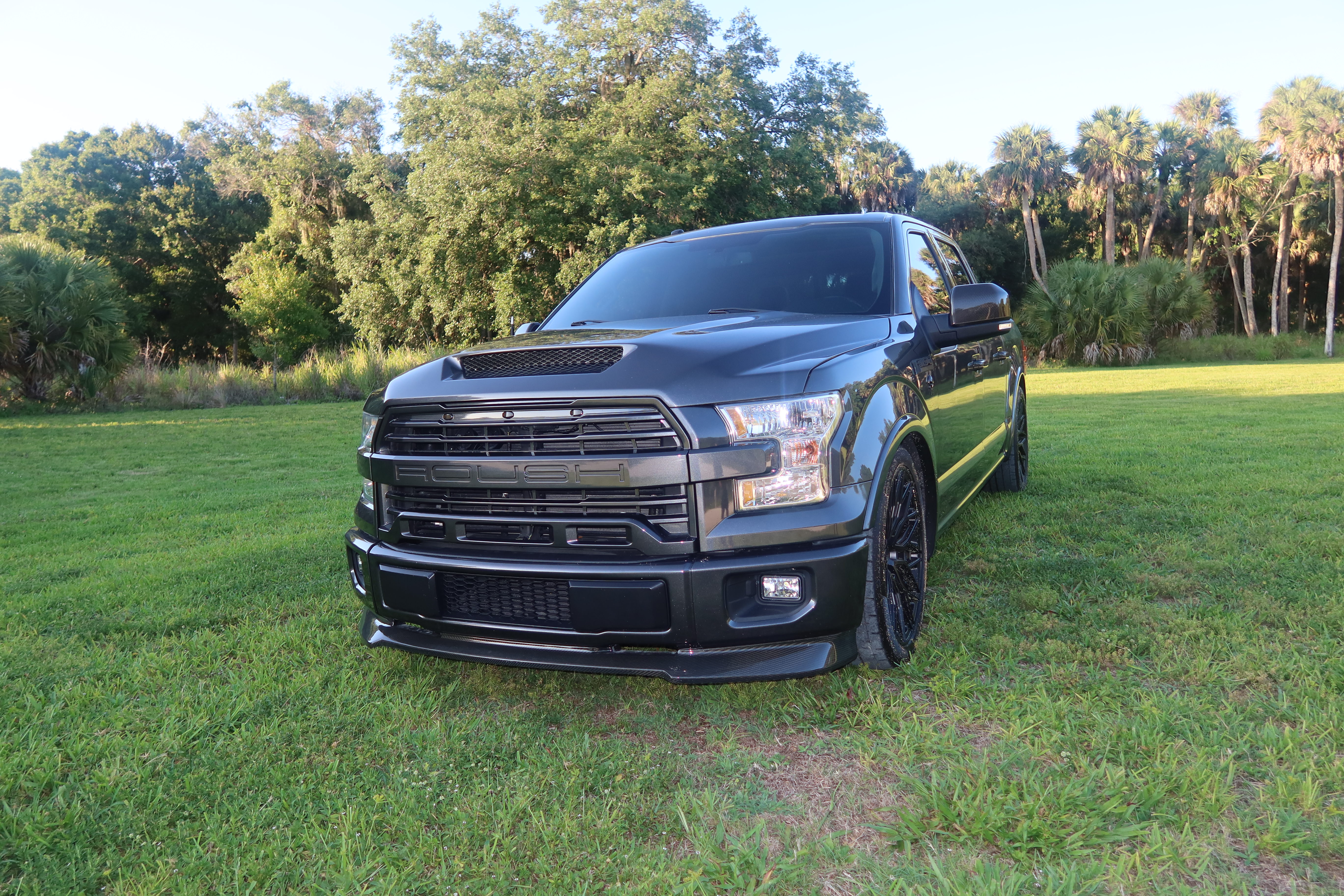 Used 2017 Ford F150 Lariat AWD/4WD image 4