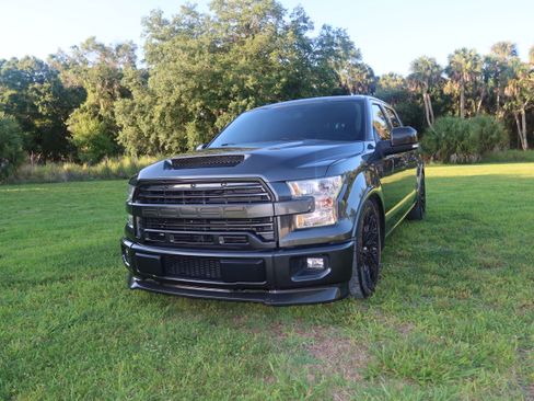 Used 2017 Ford F150 Lariat AWD/4WD image 4
