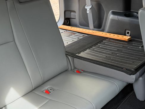 Used 2021 Toyota Highlander Platinum image 11