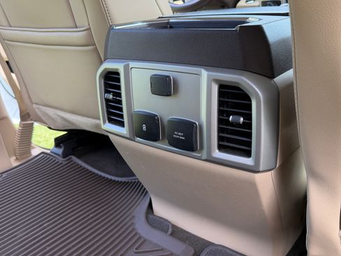 Used 2019 Ford F150 Lariat AWD/4WD image 26