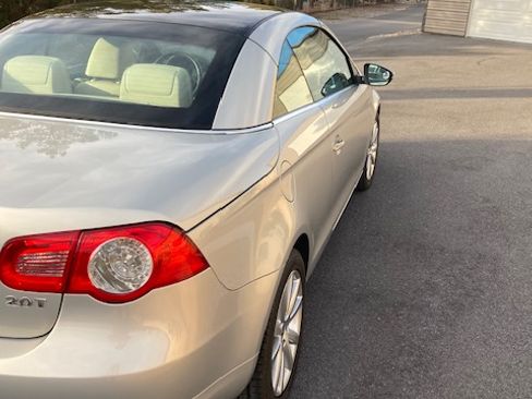 Used 2009 Volkswagen Eos Komfort image 9