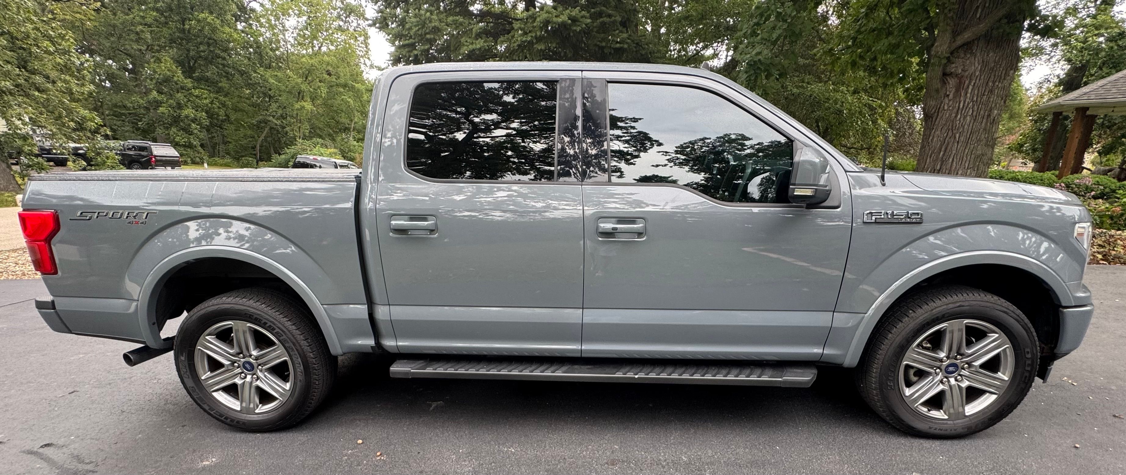 Used 2019 Ford F150 Lariat w/ Equipment Group 502A Luxury AWD/4WD image 8