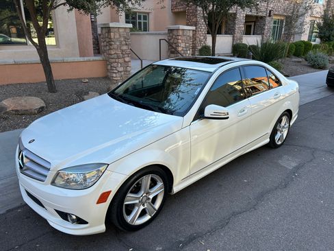 Used 2010 Mercedes-Benz C 300 Sedan image 5