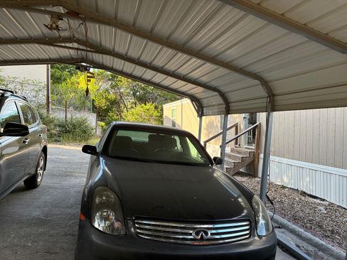 Used 2003 INFINITI G35 Sedan w/ Premium Pkg RWD image 1