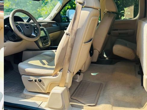 Used 2007 GMC Sierra 3500 SLT w/ Convenience Package image 11