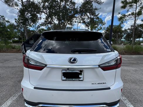Used 2019 Lexus RX 450hL Premium w/ Premium Package image 17