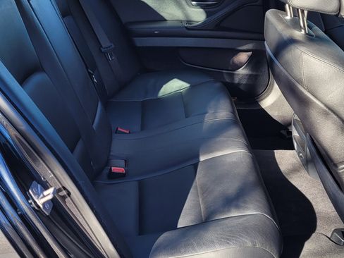 Used 2012 BMW 550i Sedan image 10