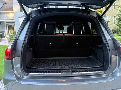 Used 2024 Mercedes-Benz GLS 450 4MATIC image 8