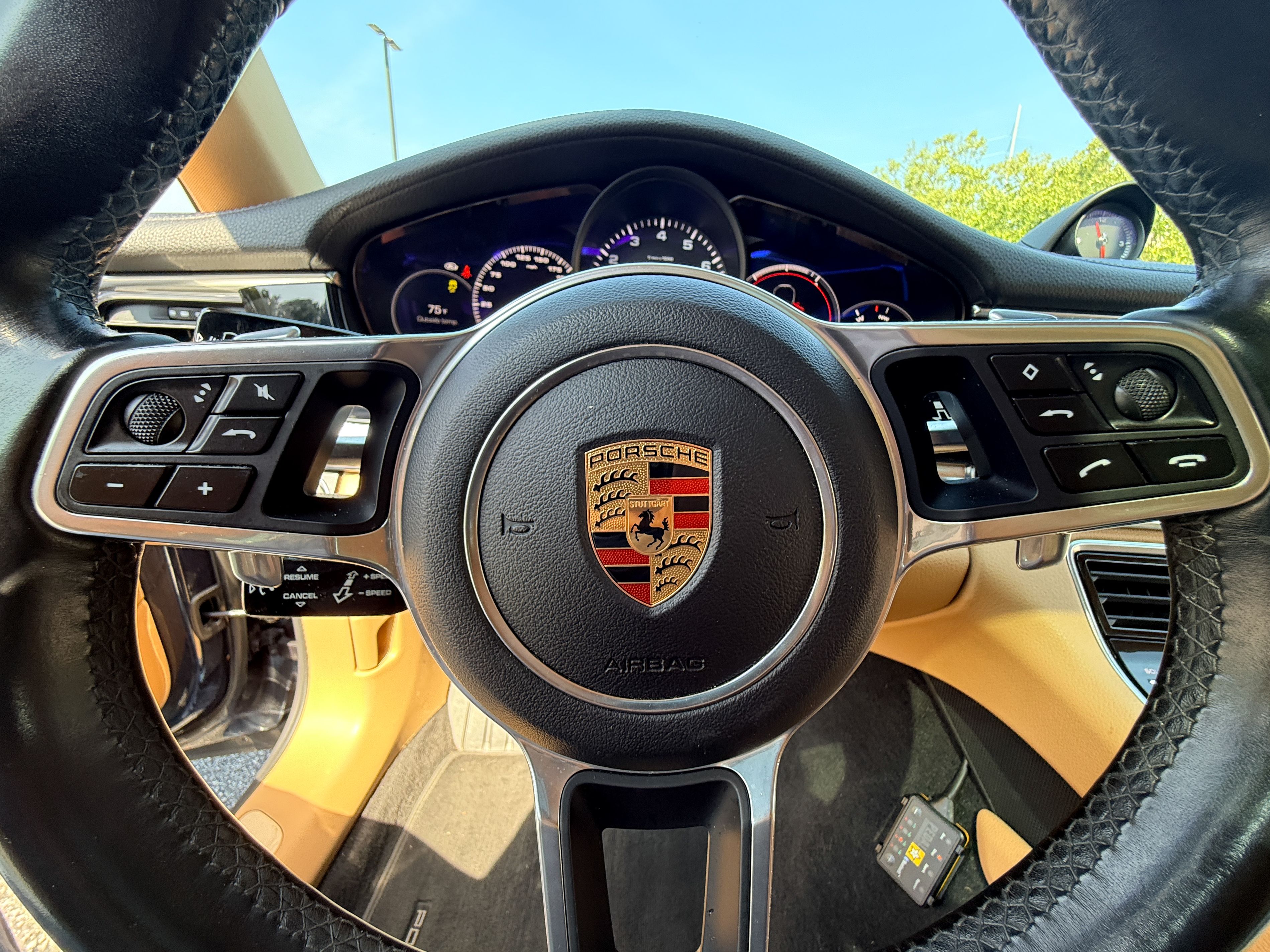 Used 2018 Porsche Panamera image 20