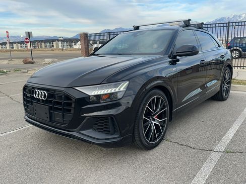 Used 2019 Audi Q8 Prestige image 2