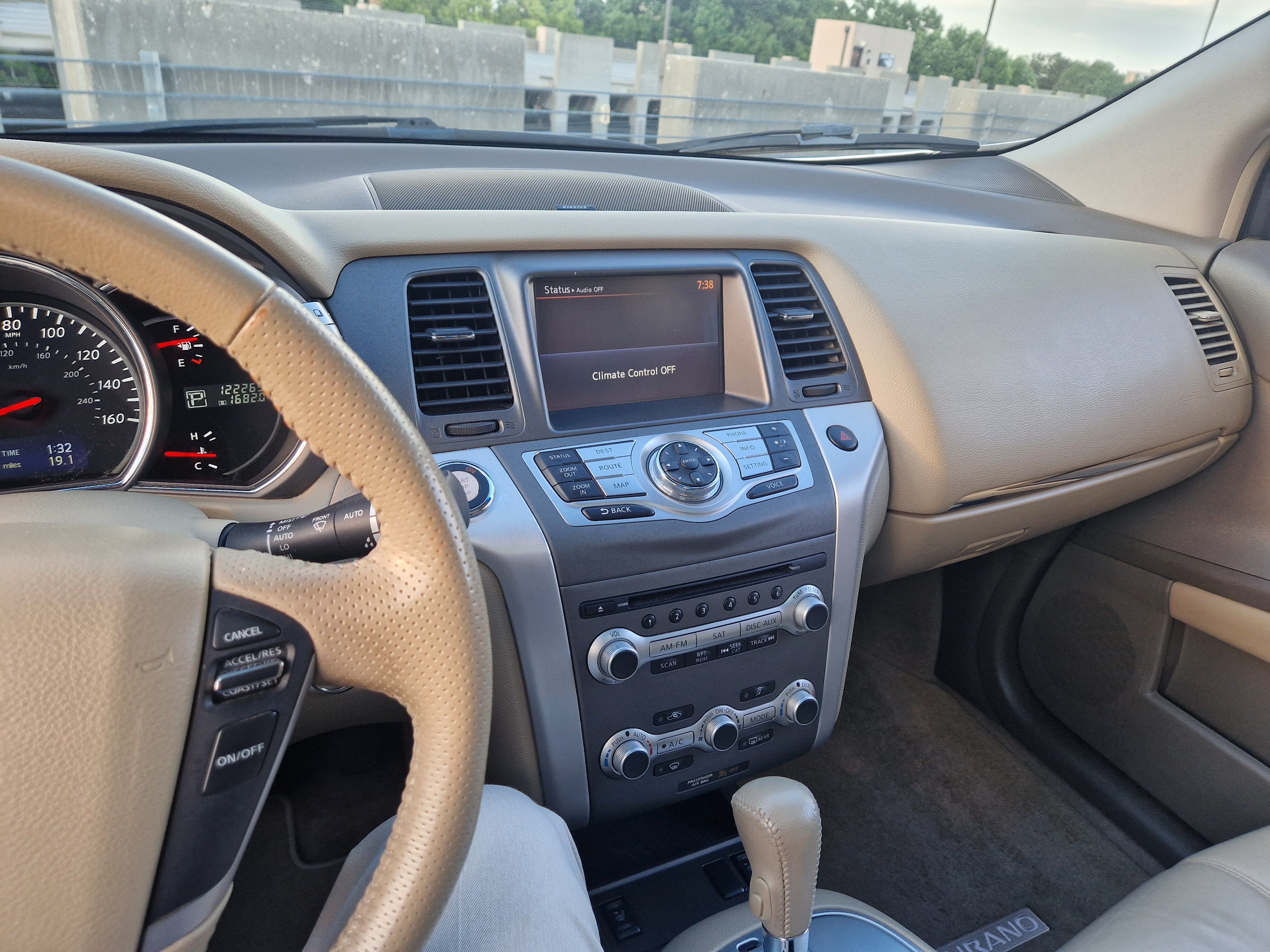 Used 2014 Nissan Murano SL w/ Navigation Package FWD image 16