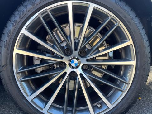 Used 2022 BMW 530i w/ Convenience Package image 6