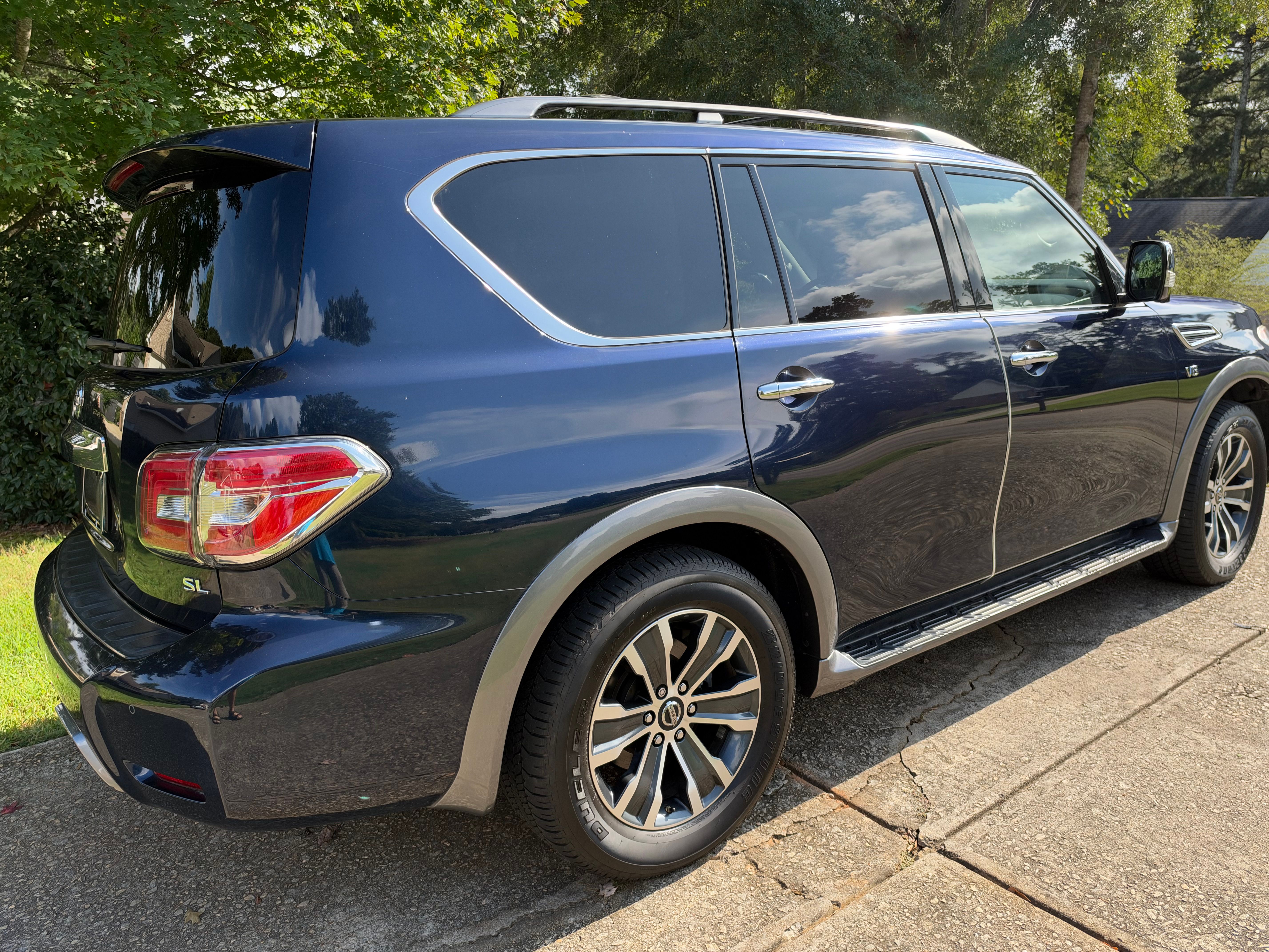 Used 2020 Nissan Armada SL w/ Premium Package AWD/4WD image 2