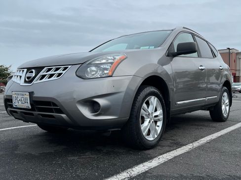 Used 2015 Nissan Rogue S w/ Convenience Package image 9