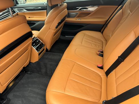Used 2019 BMW 740i xDrive w/ Executive Package image 22