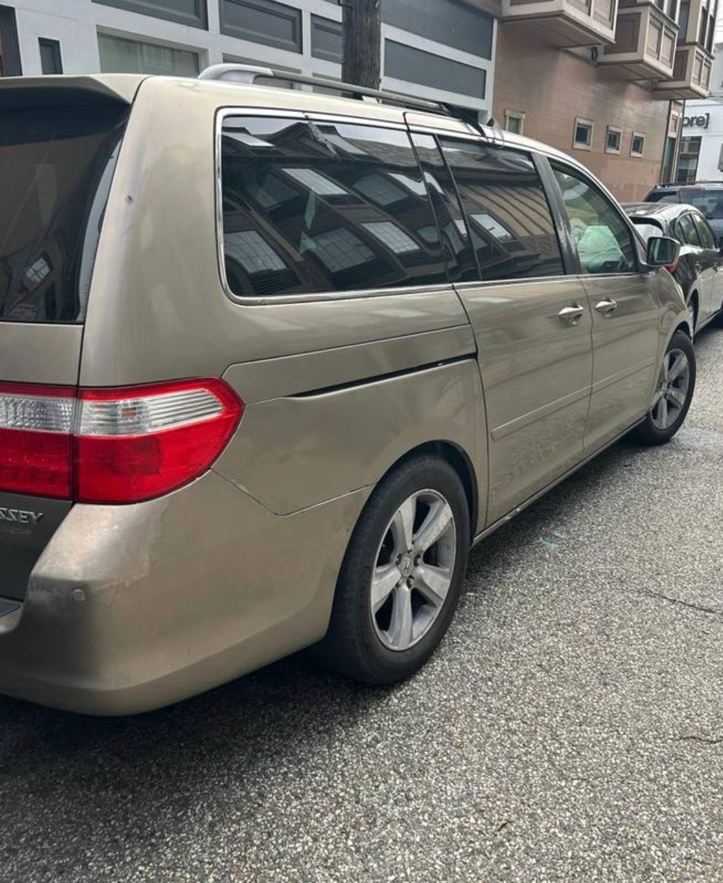 Used 2005 Honda Odyssey Touring image 13