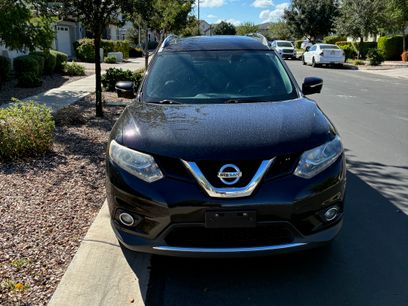 Used 2014 Nissan Rogue SL w/ SL Premium Package