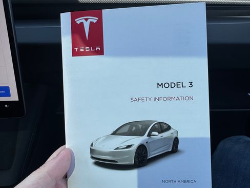 Used 2024 Tesla Model 3 Performance AWD/4WD image 32