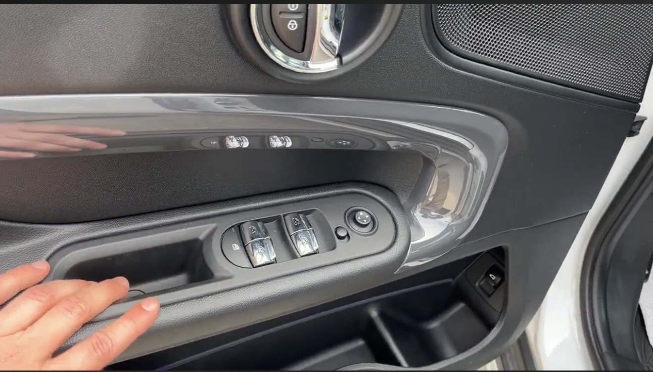 Used 2020 MINI Cooper Countryman S FWD image 6