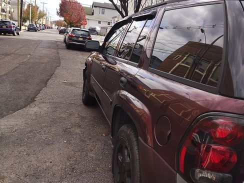 Used 2006 Chevrolet TrailBlazer LS w/ LS Preferred Equipment Group image 6