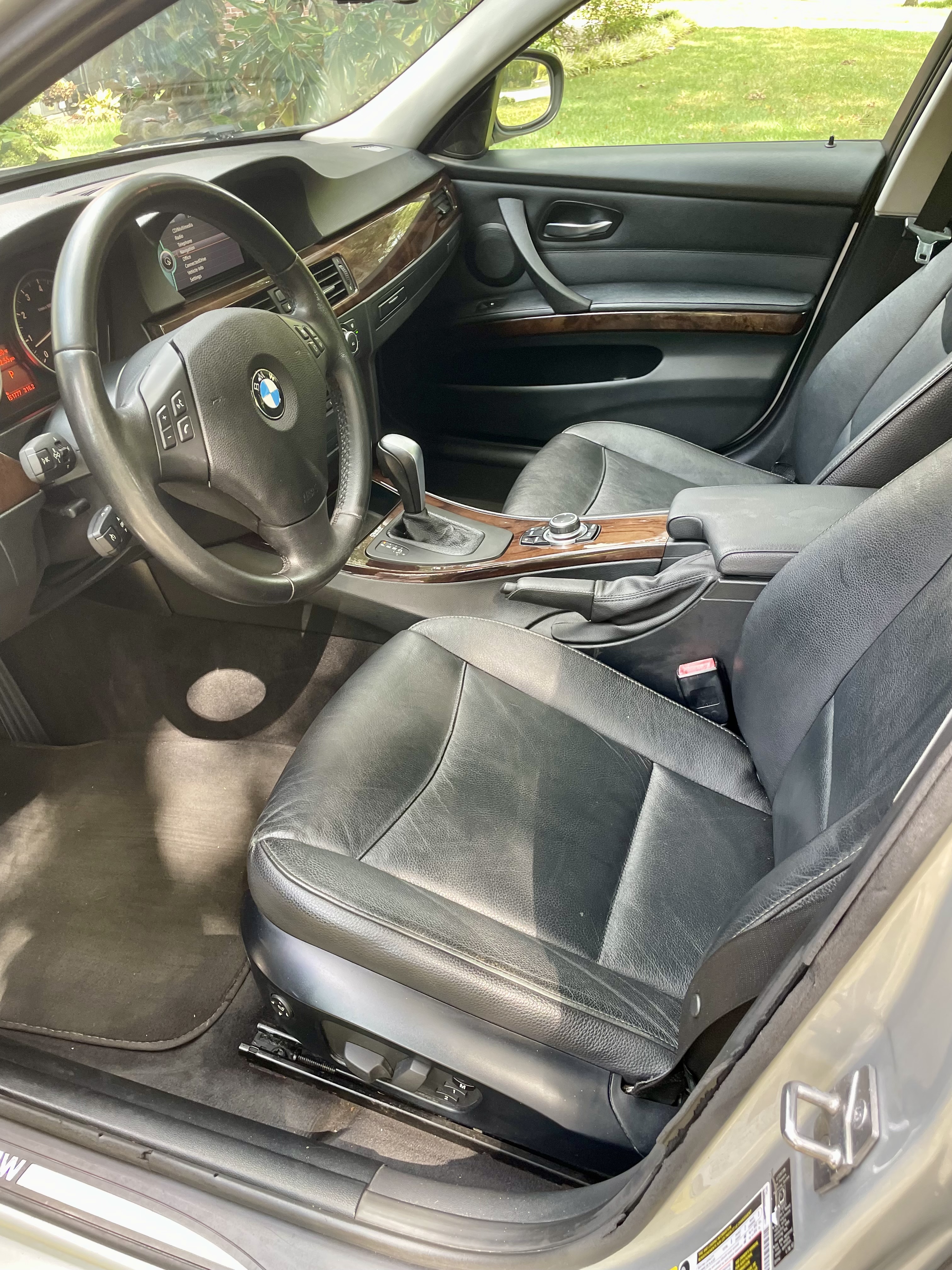 Used 2011 BMW 328i xDrive Sedan AWD/4WD image 14