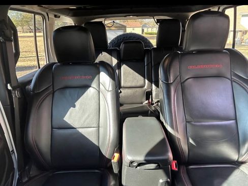 Used 2019 Jeep Wrangler Unlimited Rubicon image 11