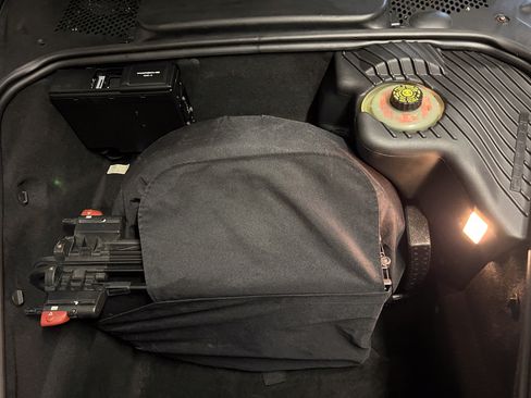 Used 2003 Porsche 911 Carrera image 12